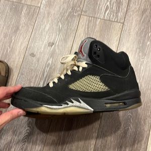 Jordan V metallic silver